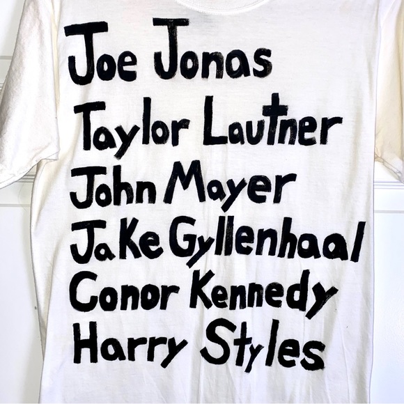 “Karma is my boyfriend” Homemade Taylor Swift T Shirt Hanes Brand Men’s Small - Picture 3 of 7